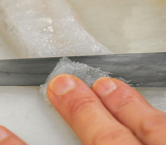 調理シーン・てっさ